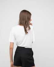 Load image into Gallery viewer, Eyelet Ring Jersey Tee