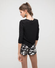 Load image into Gallery viewer, LAYERED FRONT JERSEY TEE - OSMOSE ONLINE SHOPPING