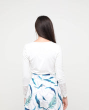 Load image into Gallery viewer, Zenov Ribbon Tied Shorts