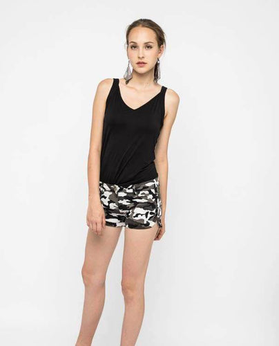 CAMO LOW WAISTED SHORTS - OSMOSE ONLINE SHOPPING