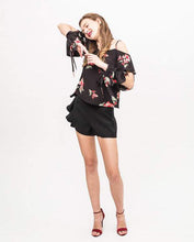Load image into Gallery viewer, SIDE RUFFLE SHORTS - OSMOSE ONLINE SHOPPING