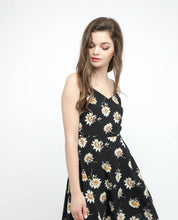 Load image into Gallery viewer, CASEY FLORAL SUMMER DRESS - OSMOSE ONLINE SHOPPING