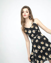 Load image into Gallery viewer, CASEY FLORAL SUMMER DRESS - OSMOSE ONLINE SHOPPING