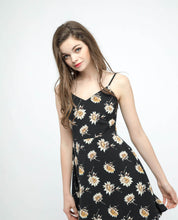 Load image into Gallery viewer, CASEY FLORAL SUMMER DRESS - OSMOSE ONLINE SHOPPING